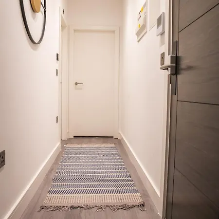 Kirkgate - Majestic Centre * Leeds (West Yorkshire)